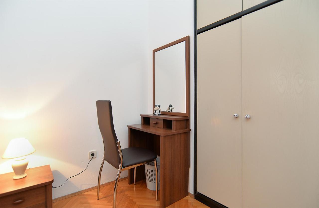 Apartment Klaudija 1629 プーラ エクステリア 写真